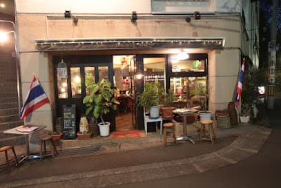 BISTROTHAI (ビストロタイ)
